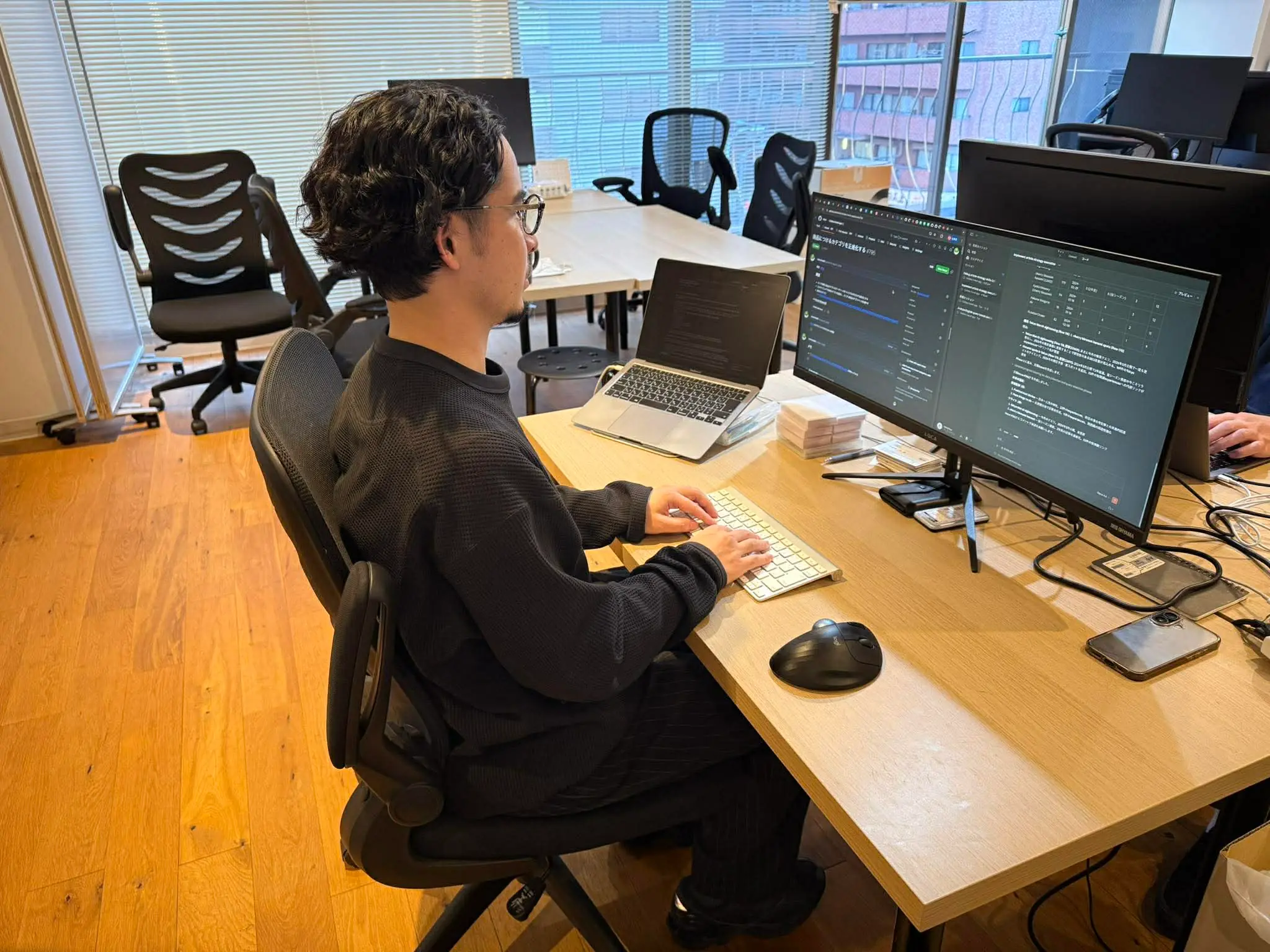 ホリデー株式会社友巻氏