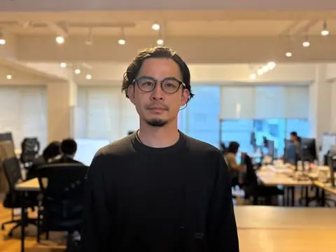 ホリデー株式会社友巻氏